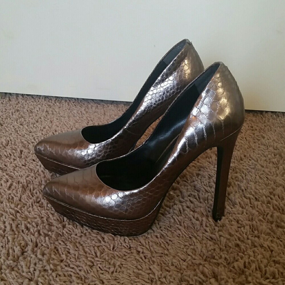 BCBG Pewter Heels